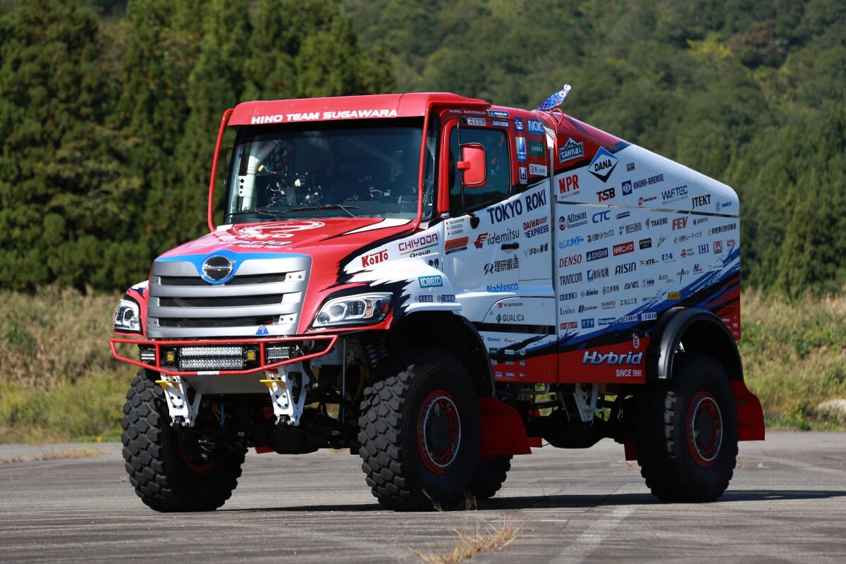 OUTSTANDING PERFORMANCE FROM HINO’S 1 065 BHP HYBRID TRUCK IN DAKAR TESTING