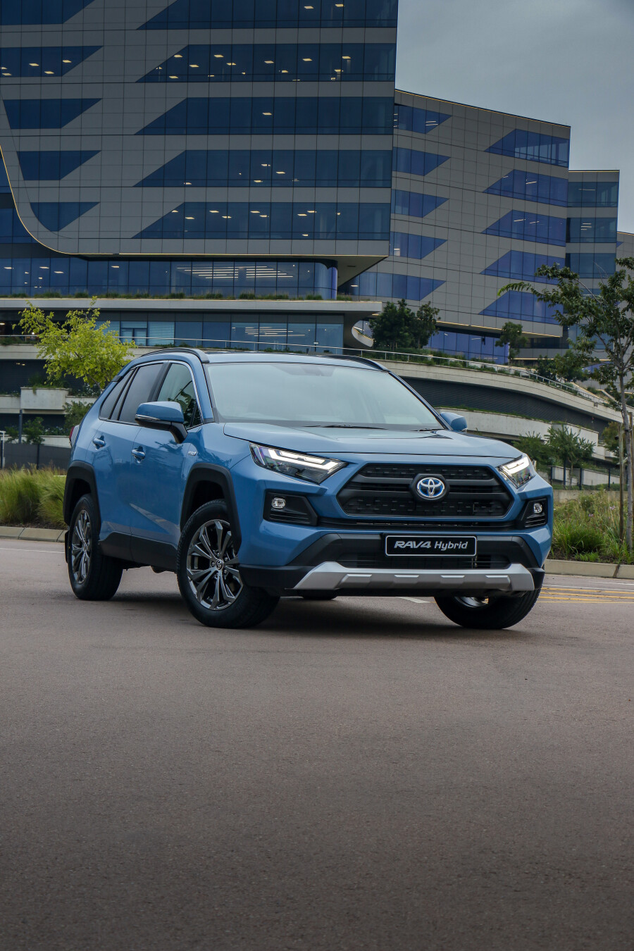 Toyota Rav4 GXR Hybrid E-Four