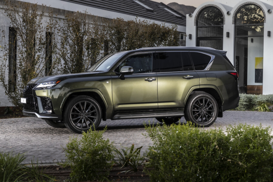 NEW-GENERATION LEXUS LX