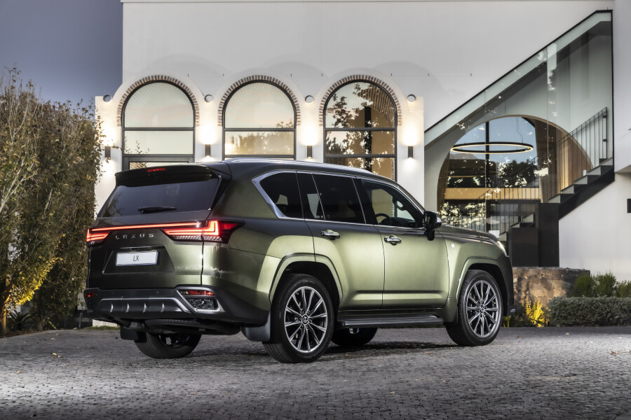 NEW-GENERATION LEXUS LX