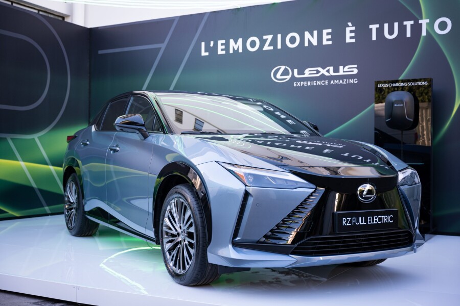 LEXUS UNVEILS INSTALLATION BY SUCHI REDDY, SHAPED BY AIR