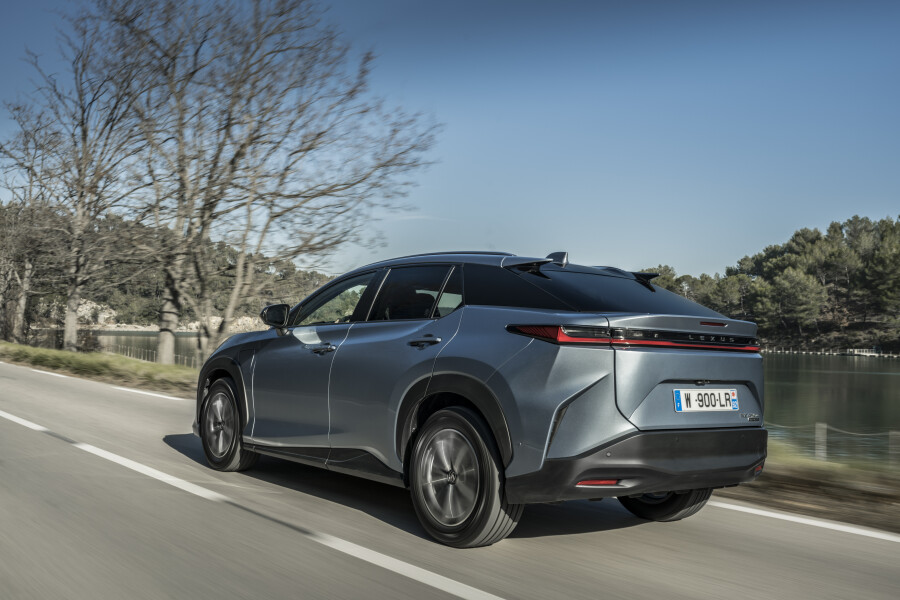 LEXUS DRIVING SIGNATURE REIMAGINED WITH RZ BATTERY ELECTRIC SUV