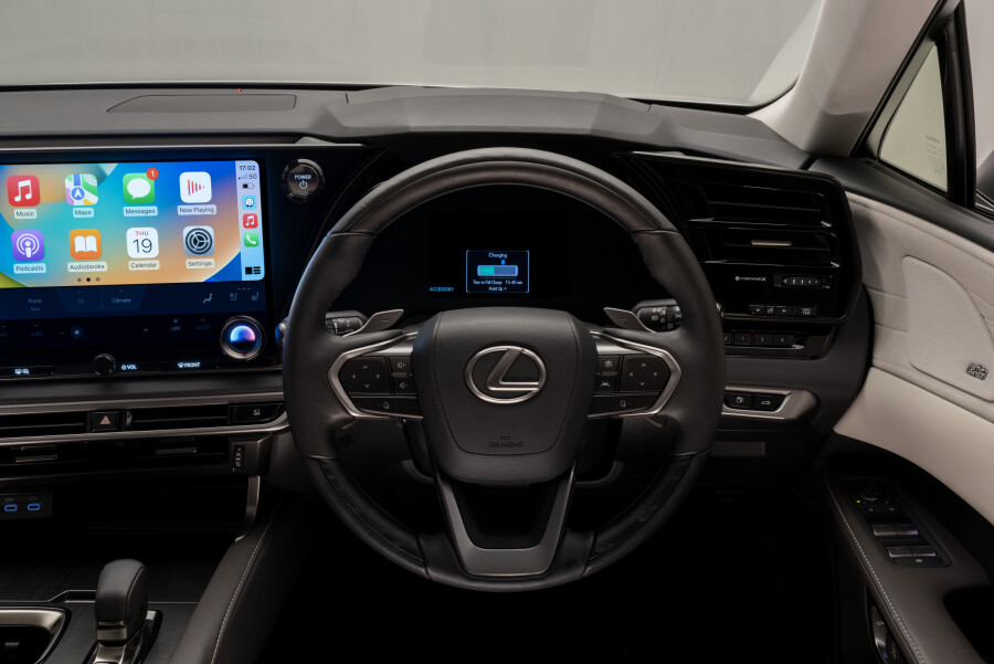 Lexus RX 450h+ Plug-In Hybrid