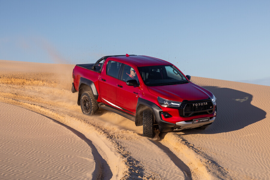 HILUX GR-S III