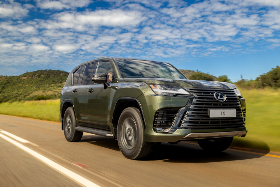 Lexus LX 700h