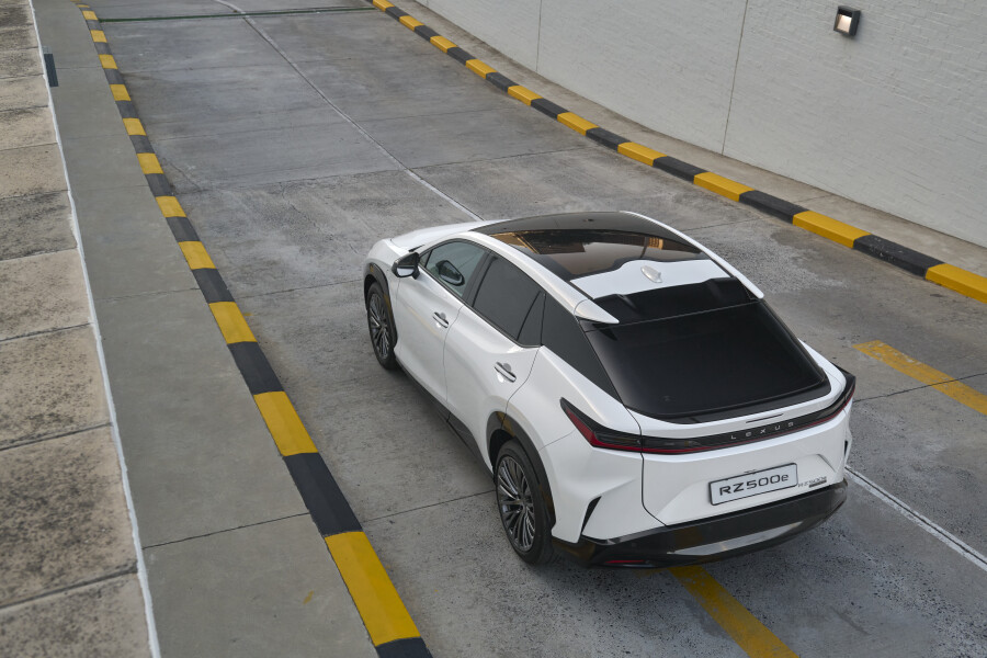 Lexus RZ 500e